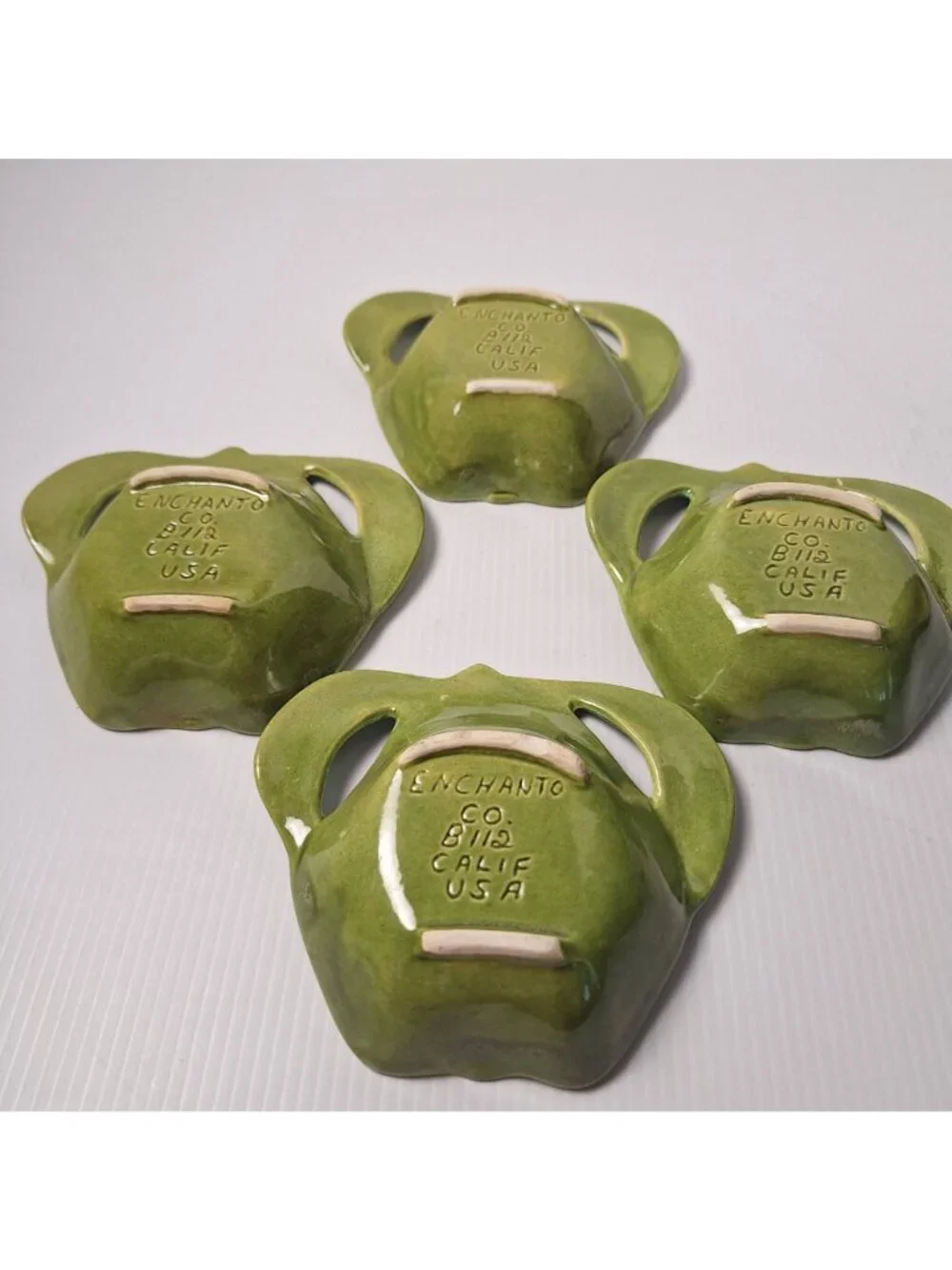 (4) ENCHANTO COMPANY B112 CALIFORNIA USA VINTAGE GREEN GLAZED CERAMIC BOWLS **